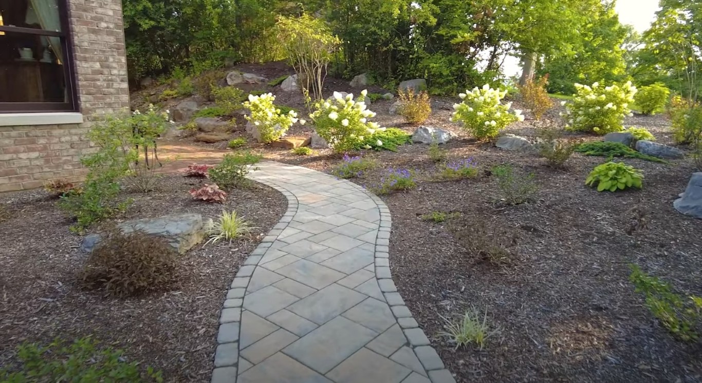 Mulching & Bed Maintenance service in Alameda, CA